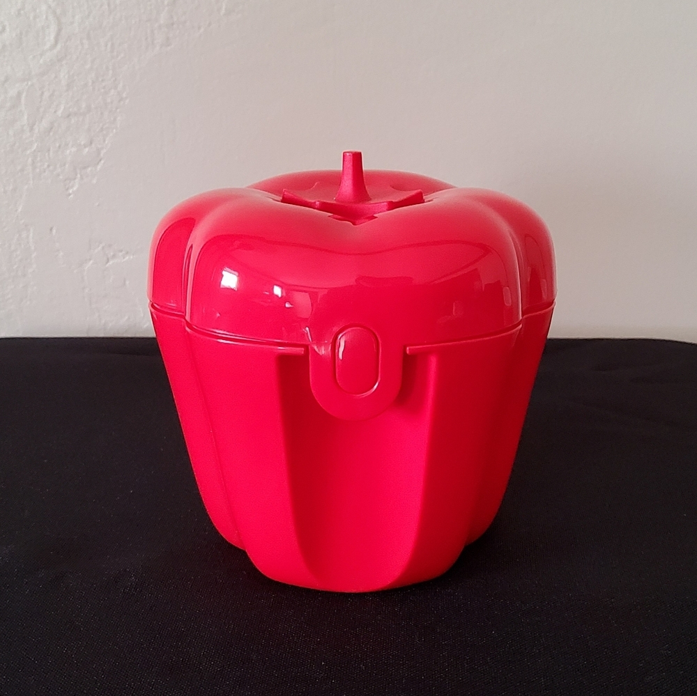 Tupperware Bell Pepper Storage Container